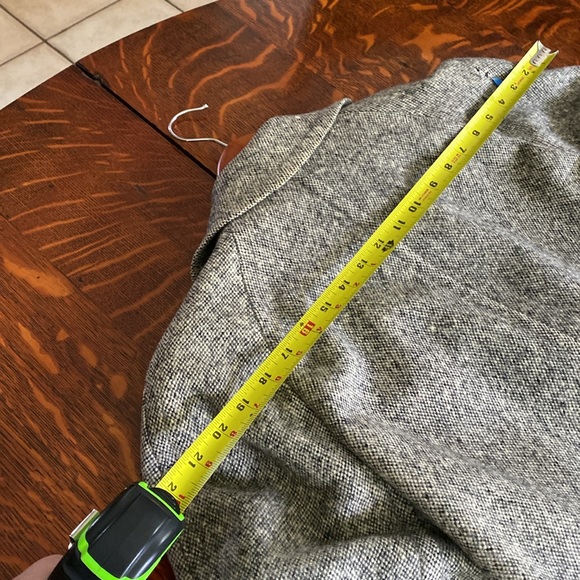 Vintage London Town Samuelsohn Tailored Tweed Wool Overcoat. - Picture 11 of 14